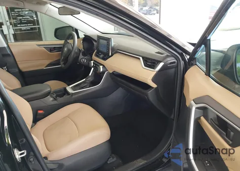 2019 Toyota Rav4 Le z USA, uszkodzony, nr VIN 2T3H1RFV1KW027861